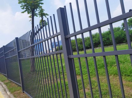  大理鋁合金防護欄定做-百度推薦